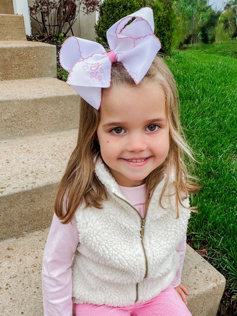 King "Big Sis" Embroidered Grosgrain Hair Bow with Light Pink Moonstitch Edge