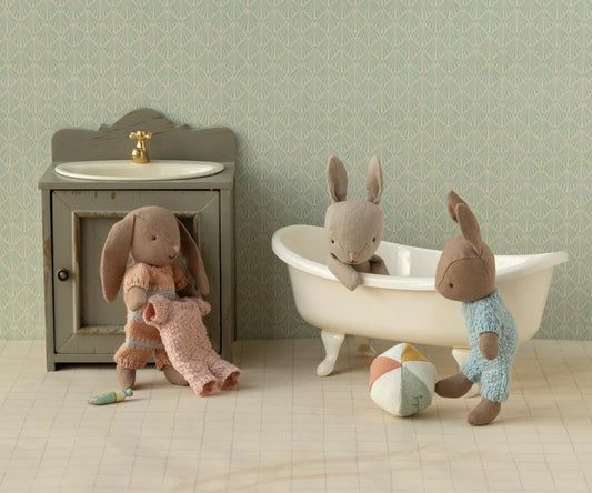 Bathtub, Miniature