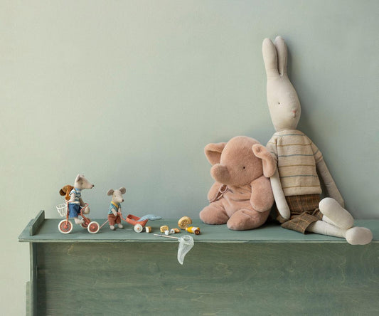 Elephant Plush, Medium - Vintage Rose