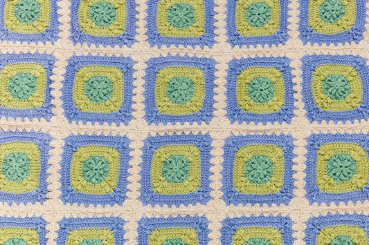 Granny Square Blanket - Frosted Meadow