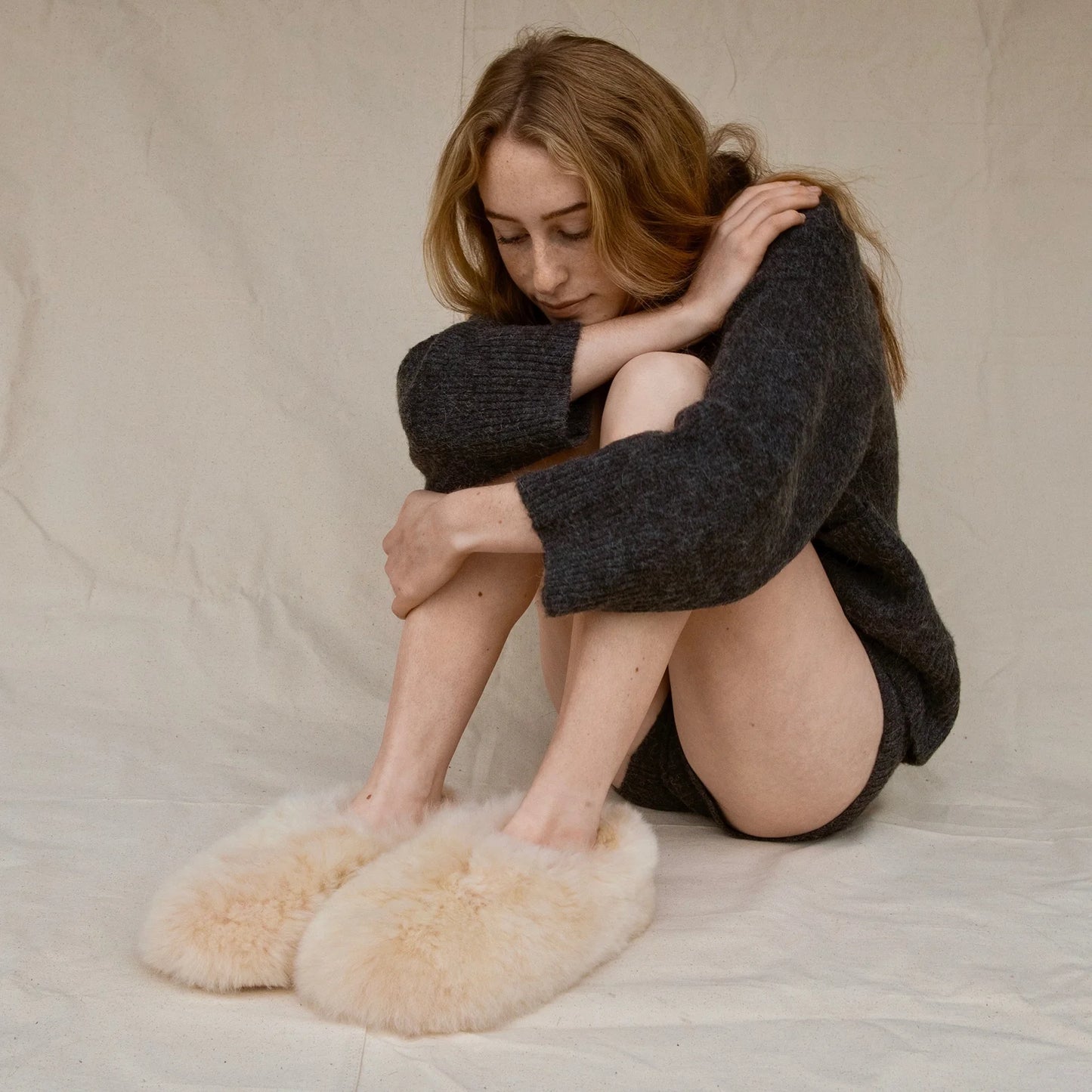 Cozy Alpaca Slipper - Medium (W8-9)