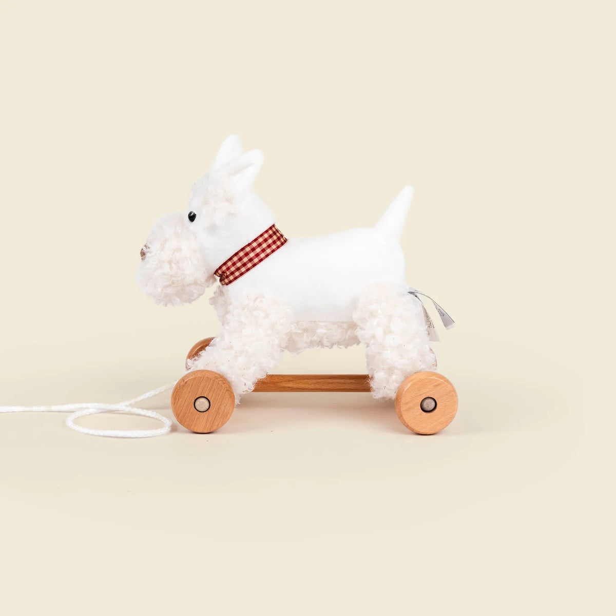 Pull-Along Lola