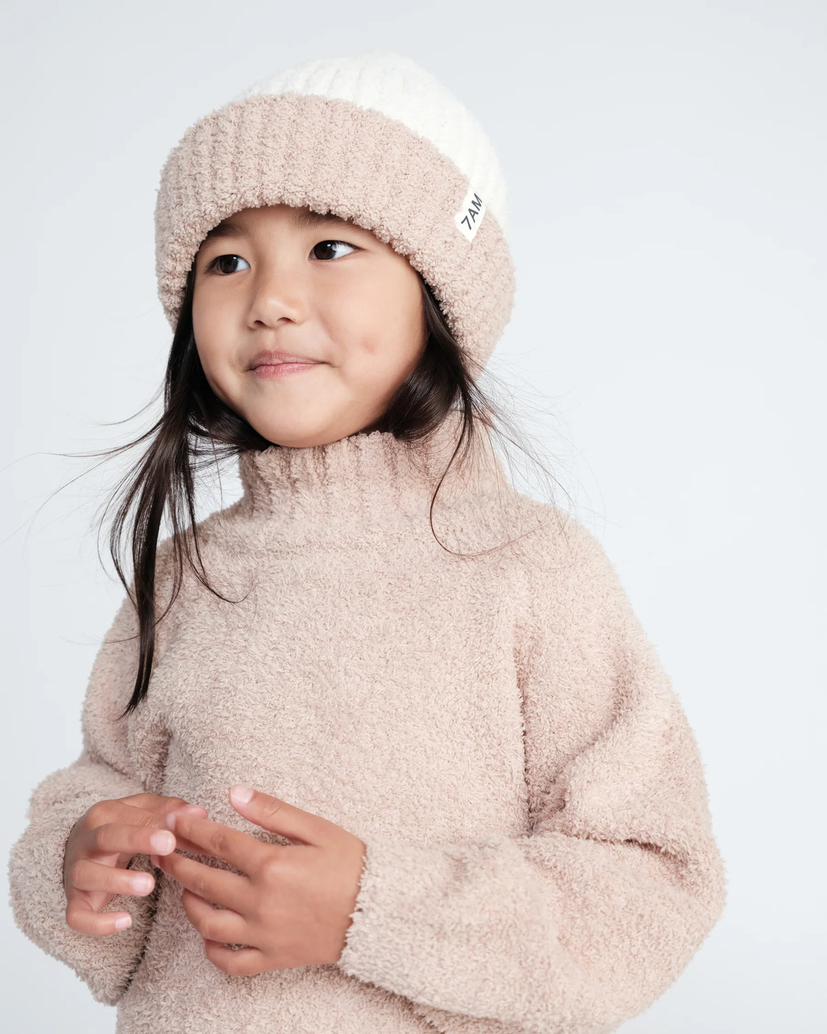 Two Tone Ribbed Beanie Fuzzy
