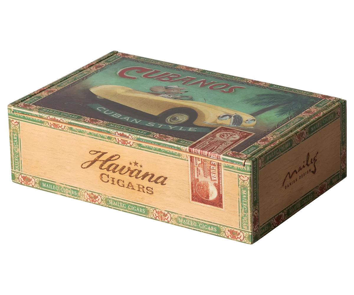 Grandma & Grandpa in cigar box - gingham and floral pajamas