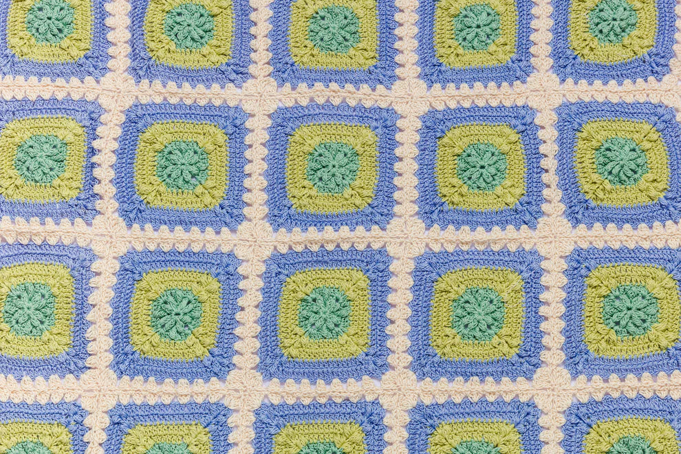 Granny Square Blanket - Frosted Meadow