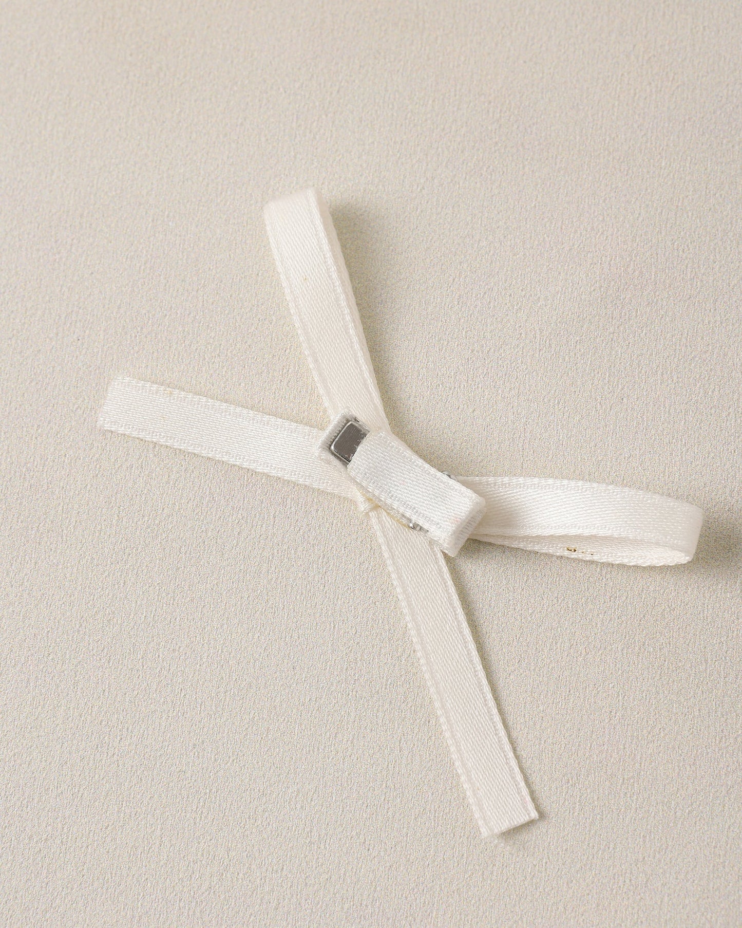 Mini Satin Bows - Pearl, Ivory