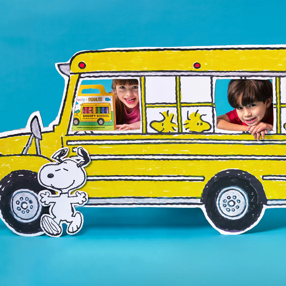 Ooly x Peanuts: Snoopy School Coloring Travel Kit