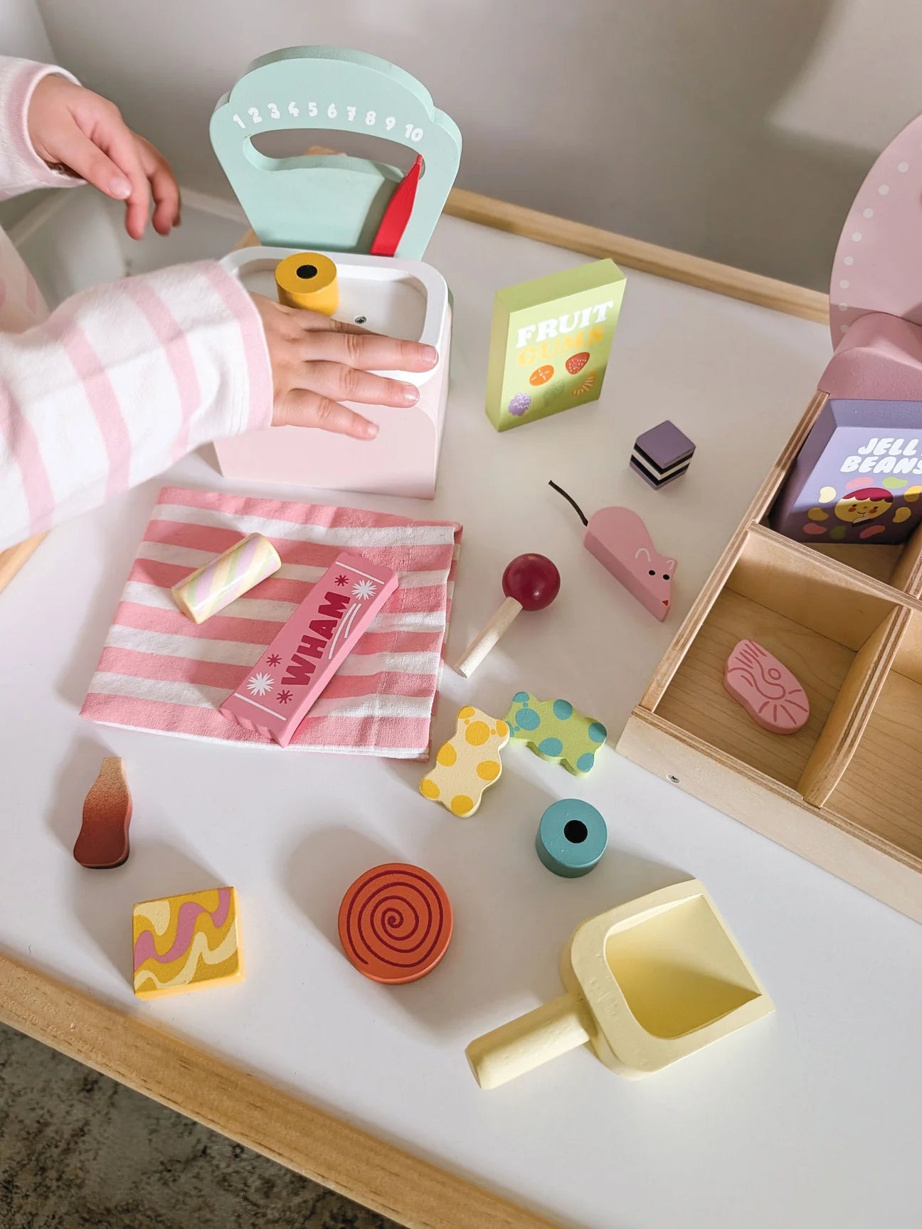 Sweetie Pic' N' Mix Shop