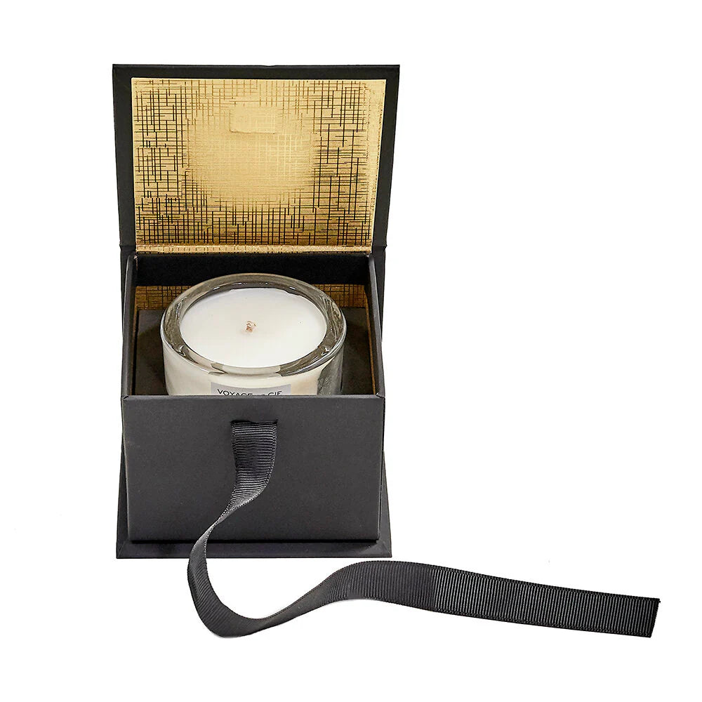Voyage Et Cie 14 Oz Candle-Charlevoix- Noel