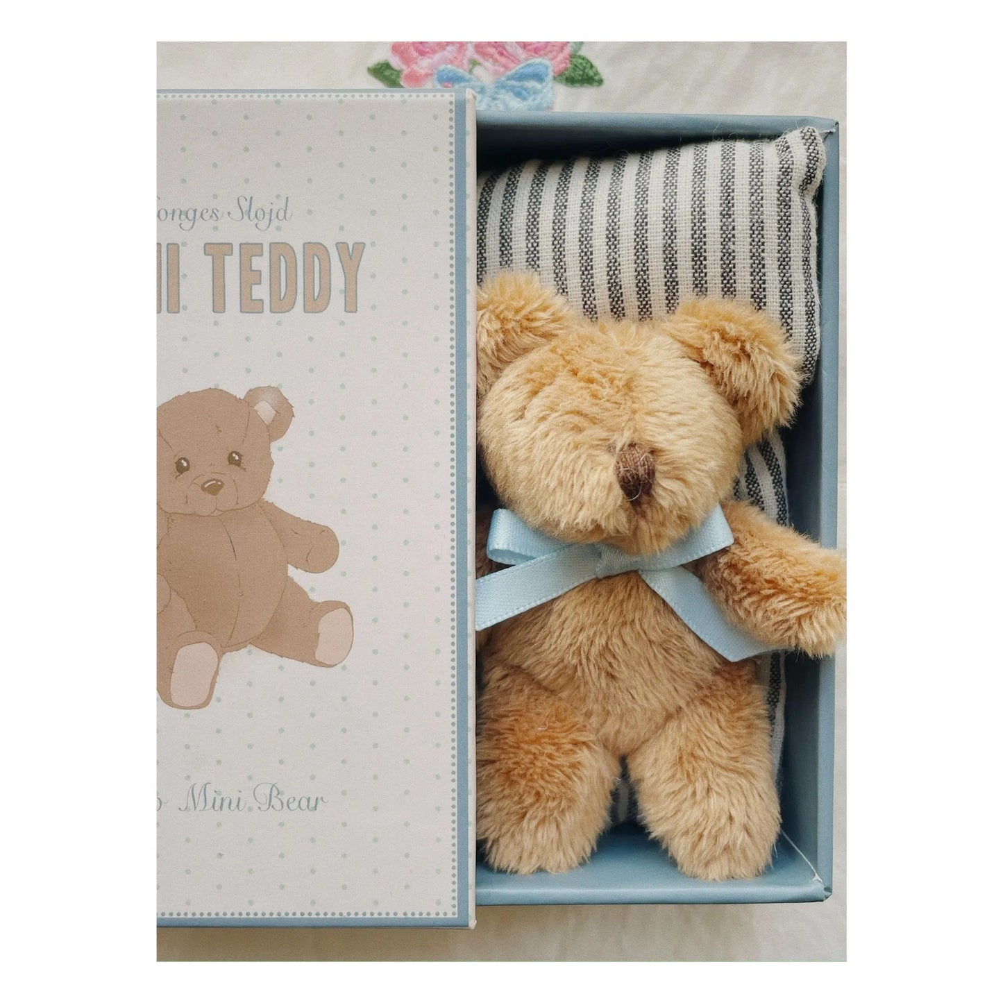 Tiny Teddy - Milo